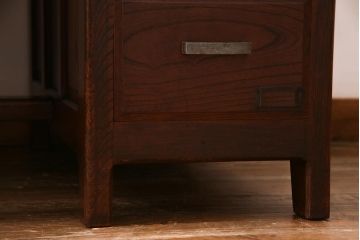 アンティーク家具　和製アンティーク　総ケヤキ材　レトロな雰囲気漂う両袖デスク(R-038235)