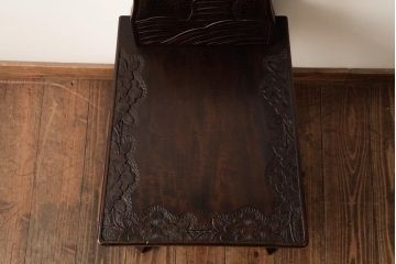 中古　伝統工芸　軽井沢彫り　桜の木の彫刻が印象的なダイニングチェア(椅子、イス)(R-038237)