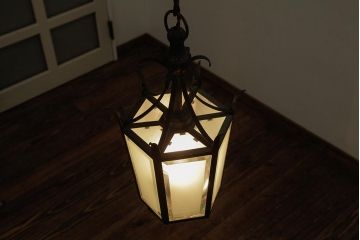 アンティーク照明　青銅製　重厚感のあるフレームのペンダントライト(天井照明)(R-038239)