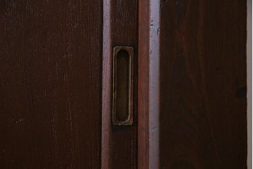 アンティーク建具　明治期　超ド級119kg!激レア品　 総ケヤキ材　くぐり戸が二重の珍しい極厚大戸(建具、蔵戸、引き戸、玄関戸)(R-038244)