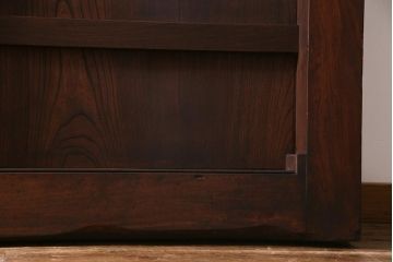 アンティーク建具　明治期　超ド級119kg!激レア品　 総ケヤキ材　くぐり戸が二重の珍しい極厚大戸(建具、蔵戸、引き戸、玄関戸)(R-038244)