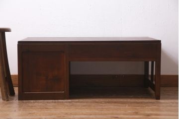 レトロ家具　昭和初期　民芸家具　味わい深い木肌が魅力の文机(片袖机、ローテーブル、座卓)(R-038247)
