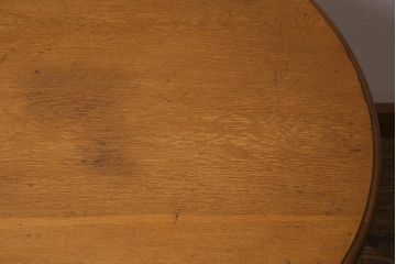 アンティーク家具　ナラ材　レトロなラウンドテーブル(コーヒーテーブル、カフェテーブル)(R-038250)