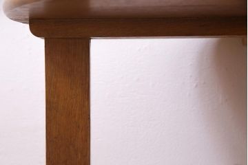 アンティーク家具　ナラ材　レトロなラウンドテーブル(コーヒーテーブル、カフェテーブル)(R-038250)