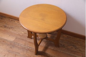 アンティーク家具　ナラ材　レトロなラウンドテーブル(コーヒーテーブル、カフェテーブル)(R-038250)