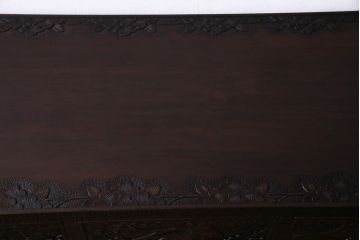 中古　ビンテージ　伝統工芸　軽井沢彫り　迫力ある桜の木が魅力的なチェスト(箪笥、タンス)(R-038252)