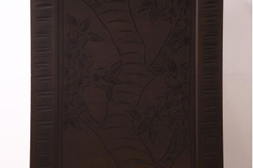 中古　ビンテージ　伝統工芸　軽井沢彫り　迫力ある桜の木が魅力的なチェスト(箪笥、タンス)(R-038252)