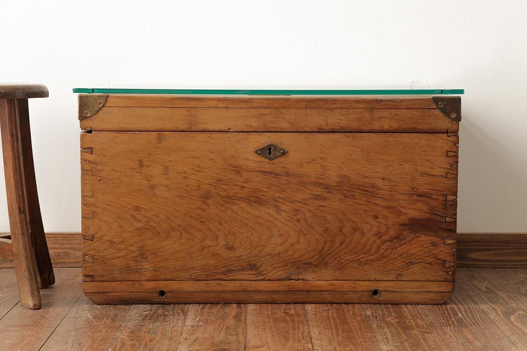 アンティーク家具　フランスアンティーク　パイン材　ブランケットボックスをリメイク!　木の風合いが味わい深いセンターテーブル(ローテーブル)(R-038253)