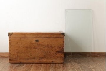 アンティーク家具　フランスアンティーク　パイン材　ブランケットボックスをリメイク!　木の風合いが味わい深いセンターテーブル(ローテーブル)(R-038253)