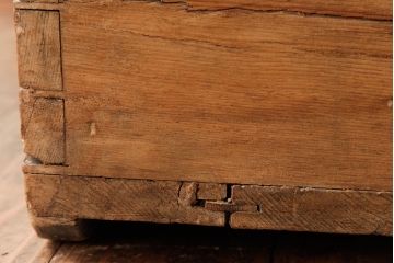 アンティーク家具　フランスアンティーク　パイン材　ブランケットボックスをリメイク!　木の風合いが味わい深いセンターテーブル(ローテーブル)(R-038253)