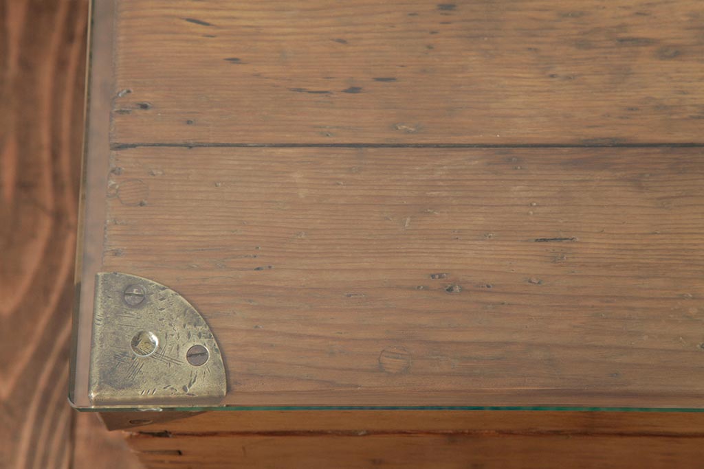 アンティーク家具　フランスアンティーク　パイン材　ブランケットボックスをリメイク!　木の風合いが味わい深いセンターテーブル(ローテーブル)(R-038253)