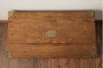 アンティーク家具　フランスアンティーク　パイン材　ブランケットボックスをリメイク!　木の風合いが味わい深いセンターテーブル(ローテーブル)(R-038253)