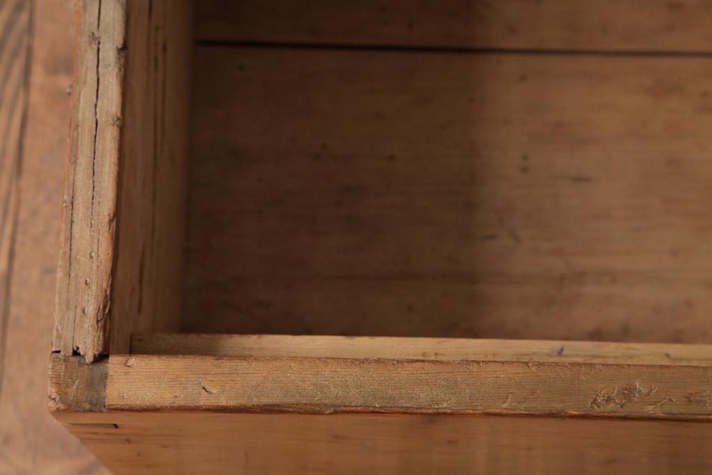 アンティーク家具　フランスアンティーク　パイン材　ブランケットボックスをリメイク!　木の風合いが味わい深いセンターテーブル(ローテーブル)(R-038253)