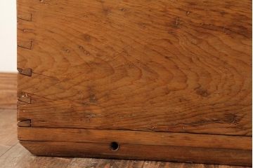 アンティーク家具　フランスアンティーク　パイン材　ブランケットボックスをリメイク!　木の風合いが味わい深いセンターテーブル(ローテーブル)(R-038253)