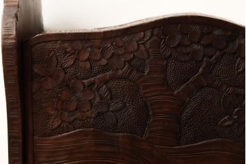 ビンテージ家具　伝統工芸　軽井沢彫り　桜の彫りが優美な印象のマガジンラック(本立て、収納)(R-038254)