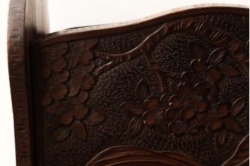 ビンテージ家具　伝統工芸　軽井沢彫り　桜の彫りが優美な印象のマガジンラック(本立て、収納、ヴィンテージ)(R-038255)