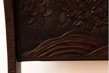 ビンテージ家具　伝統工芸　軽井沢彫り　桜の彫りが優美な印象のマガジンラック(本立て、収納、ヴィンテージ)(R-038255)