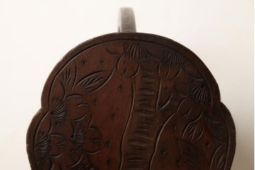 ビンテージ家具　伝統工芸　軽井沢彫り　桜の彫りが優美な印象のマガジンラック(本立て、収納、ヴィンテージ)(R-038255)
