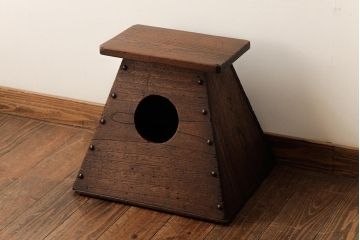 アンティーク家具　和製アンティーク　桐材・松材　渋さが漂う踏み台(R-038256)