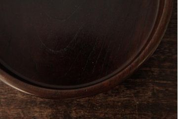 アンティーク雑貨　和製アンティーク　総ケヤキ材　なめらかで味のある丸盆(トレー、お盆)(R-038261)