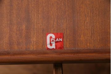 ヴィンテージ家具　北欧ビンテージ　G-PLAN(ジープラン)　木の温もり感じるエクステンションテーブル(ラウンドテーブル、ダイニングテーブル)(R-038264)
