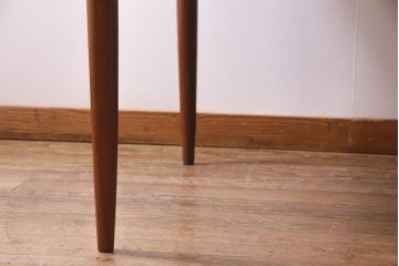 ヴィンテージ家具　北欧ビンテージ　G-PLAN(ジープラン)　木の温もり感じるエクステンションテーブル(ラウンドテーブル、ダイニングテーブル)(R-038264)