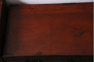 アンティーク家具　和製アンティーク　大正昭和初期　五丁引き　黒漆塗りが風格漂う庄内箪笥(重ね箪笥、チェスト、ローボード)(R-038268)