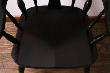 中古　北海道民芸家具　上品な雰囲気漂うアームチェア(ウィンザーチェア、ダイニングチェア、椅子、ウインザーチェア)(R-038274)