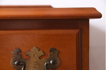 中古　横浜クラシック家具　ダニエル(Daniel)　アーリーアメリカン　カントリースタイルにおすすめなチェスト(小抽斗タンス、引き出し)(定価約35万円)(R-038291)