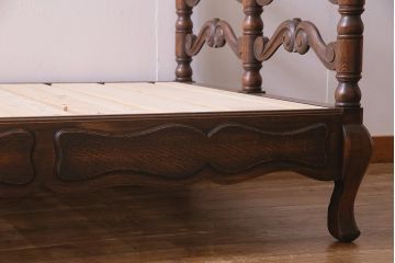 アンティーク家具　フランスアンティーク　オーク材　印象的なデザインの木製ベッドフレーム(R-038293)