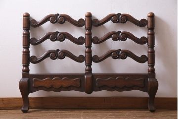 アンティーク家具　フランスアンティーク　オーク材　印象的なデザインの木製ベッドフレーム(R-038293)