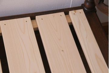 アンティーク家具　フランスアンティーク　オーク材　印象的なデザインの木製ベッドフレーム(R-038293)