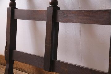 アンティーク家具　フランスアンティーク　オーク材　印象的なデザインの木製ベッドフレーム(R-038293)