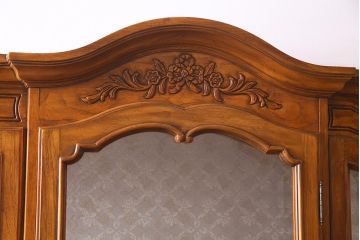 中古　DREXEL HERITAGE(ドレクセルヘリテイジ)　CHERBOURG(シェルブール)　キュリオケース(飾り棚、食器棚、キャビネット)(定価約150万円)