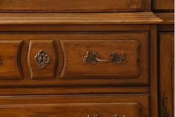 中古　DREXEL HERITAGE(ドレクセルヘリテイジ)　CHERBOURG(シェルブール)　キュリオケース(飾り棚、食器棚、キャビネット)(定価約150万円)