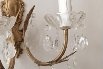 ヴィンテージ照明　フランスビンテージ　青銅製　ガラスドロップが可愛らしいウォールランプ(壁付けシャンデリア、壁掛け照明)(R-038301)