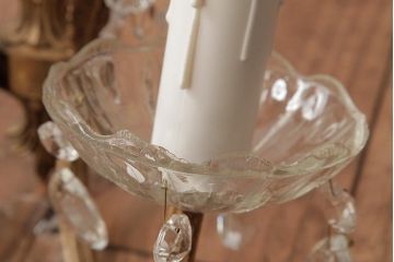 ヴィンテージ照明　フランスビンテージ　青銅製　ガラスドロップが可愛らしいウォールランプ(壁付けシャンデリア、壁掛け照明)(R-038301)