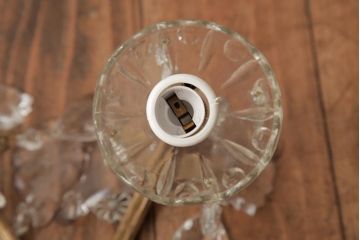 ヴィンテージ照明　フランスビンテージ　青銅製　ガラスドロップが可愛らしいウォールランプ(壁付けシャンデリア、壁掛け照明)(R-038301)