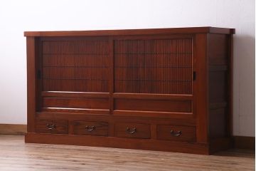 新古品　民芸家具　ニレ無垢材　5尺　上品な雰囲気漂う水屋箪笥・下(収納棚、キャビネット)(R-038309)