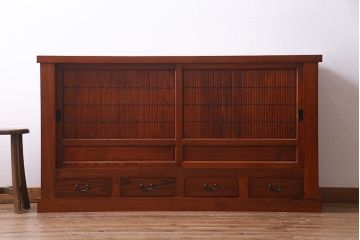 新古品　民芸家具　ニレ無垢材　5尺　上品な雰囲気漂う水屋箪笥・下(収納棚、キャビネット)(R-038309)