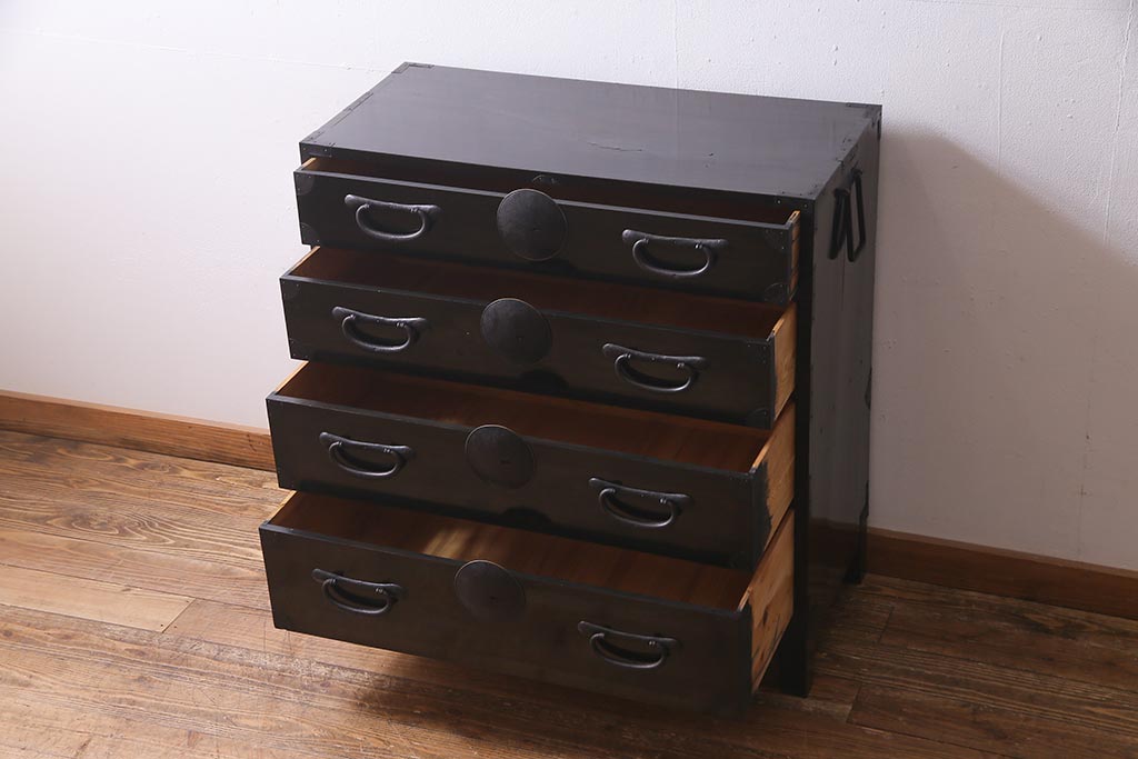 アンティーク家具　大正昭和初期　和製アンティーク　脚付きリメイク　丸金具が渋さを引き立たせる松本衣装箪笥(時代箪笥、チェスト、引き出し)(R-038311)