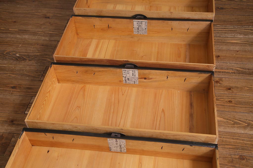 アンティーク家具　大正昭和初期　和製アンティーク　脚付きリメイク　丸金具が渋さを引き立たせる松本衣装箪笥(時代箪笥、チェスト、引き出し)(R-038311)