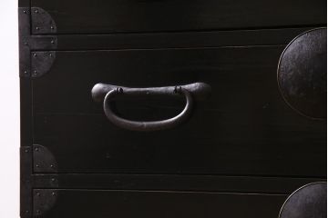 アンティーク家具　大正昭和初期　和製アンティーク　脚付きリメイク　丸金具が渋さを引き立たせる松本衣装箪笥(時代箪笥、チェスト、引き出し)(R-038311)