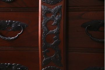 アンティーク家具　美品!　前面ケヤキ材　閂付き　特注金具　上手物の仙台車箪笥(仙台箪笥、時代箪笥)(R-038317)