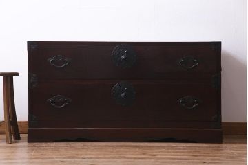 アンティーク家具　和製アンティーク　桜丸金具　前面栗材　和の風情溢れる米沢箪笥(ローボード、引き出し)(R-038319)
