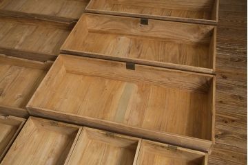 アンティーク家具　特注品　タモ材玉杢　桐材　凝ったつくりが魅力の高級感溢れる2WAY重ね箪笥(衣装箪笥、引き出し、桐箪笥、桐たんす)(R-038320)