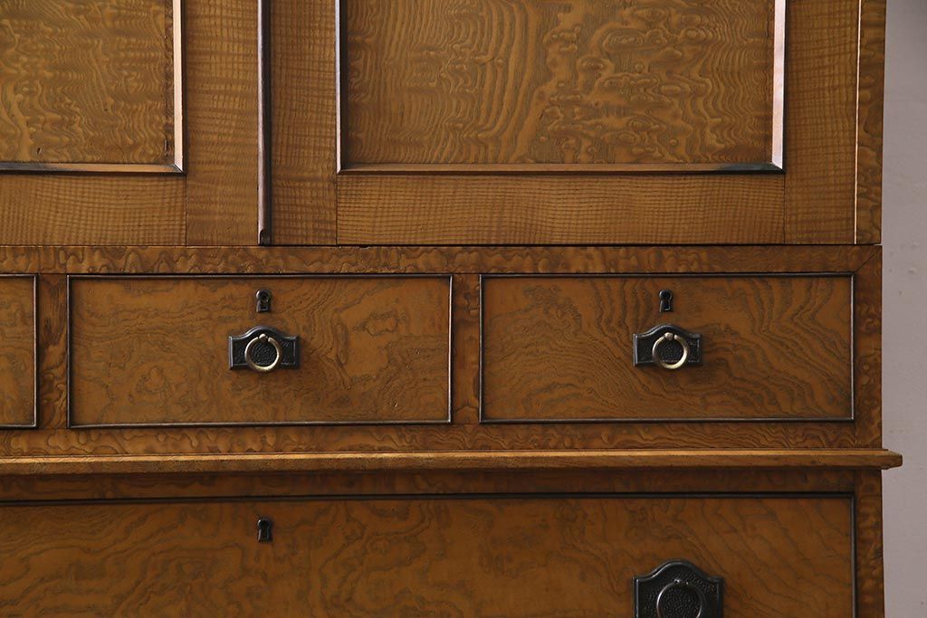 アンティーク家具　特注品　タモ材玉杢　桐材　凝ったつくりが魅力の高級感溢れる2WAY重ね箪笥(衣装箪笥、引き出し、桐箪笥、桐たんす)(R-038320)