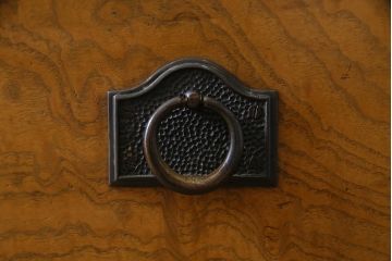 アンティーク家具　特注品　タモ材玉杢　桐材　凝ったつくりが魅力の高級感溢れる2WAY重ね箪笥(衣装箪笥、引き出し、桐箪笥、桐たんす)(R-038320)