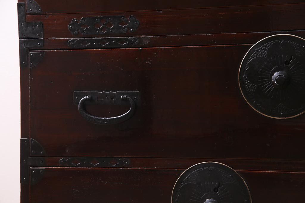 アンティーク家具　和製アンティーク　溜塗り　美品!漆塗りの光沢が美しい重ね箪笥(時代箪笥、衣装箪笥、引き出し)(R-038321)