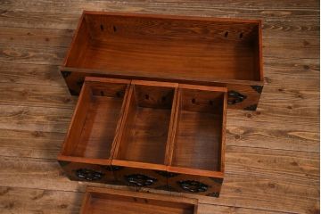 新古品　民芸家具　ニレ無垢材　雲竜金具　両面使い!ユニット型階段箪笥(和タンス)(R-038322)